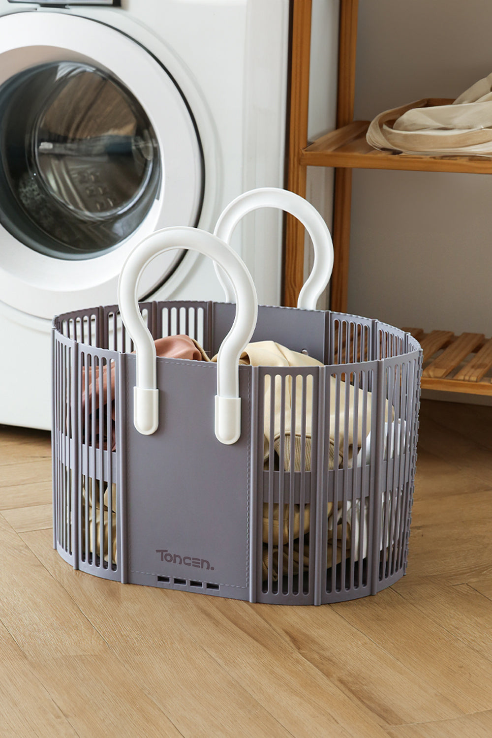 Living and Home Foldable Plastic Laundry Basket