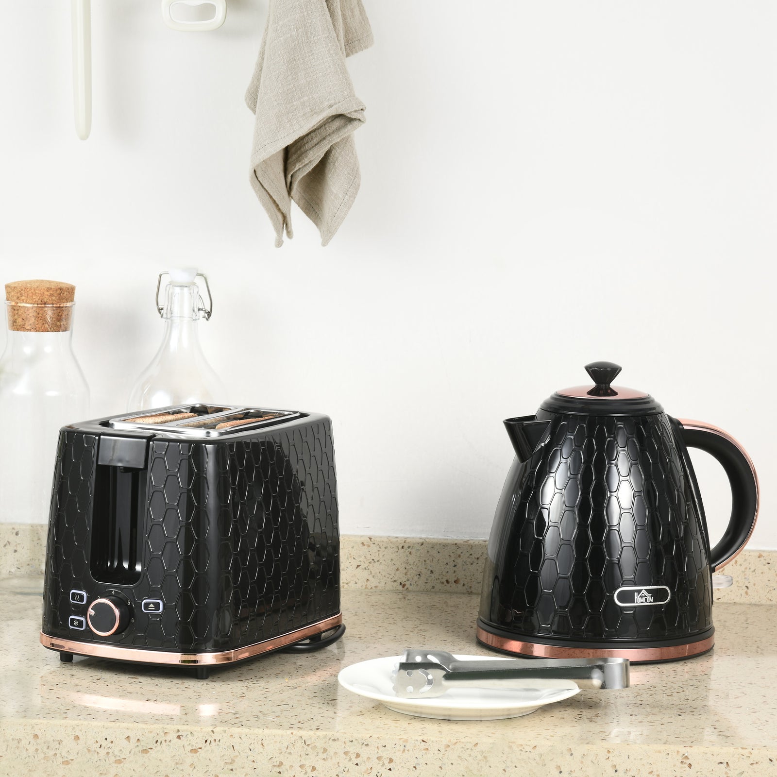 1.7l Kettle and 2 Slice Toaster Set With Defrost Reheat | Medium | Black
