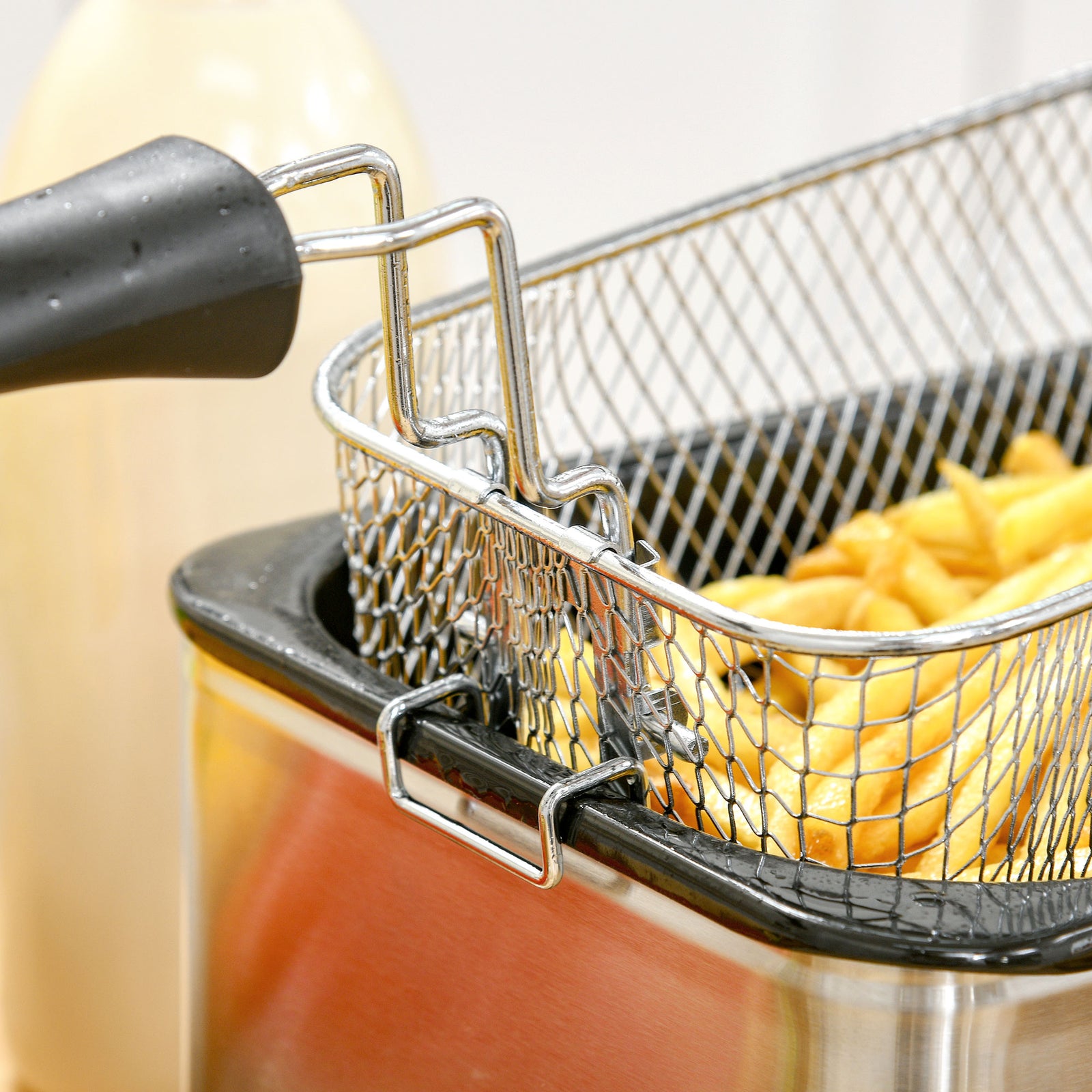 3 Litre Deep Fat Fryer With Adjustable Temperature 2000w