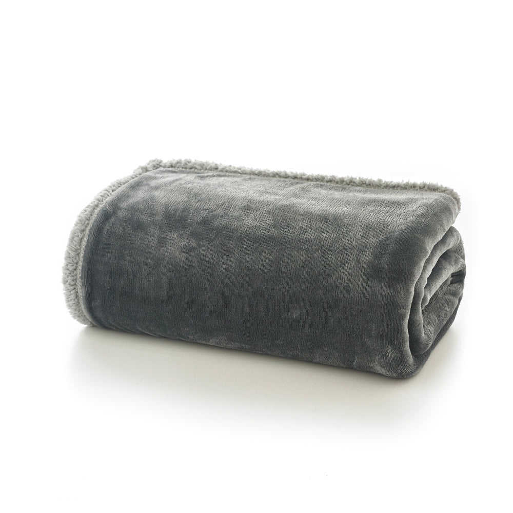 Blackbrook Ultrasoft Flannel Throw With Sherpa Back | 125cm x 150cm | Charcoal