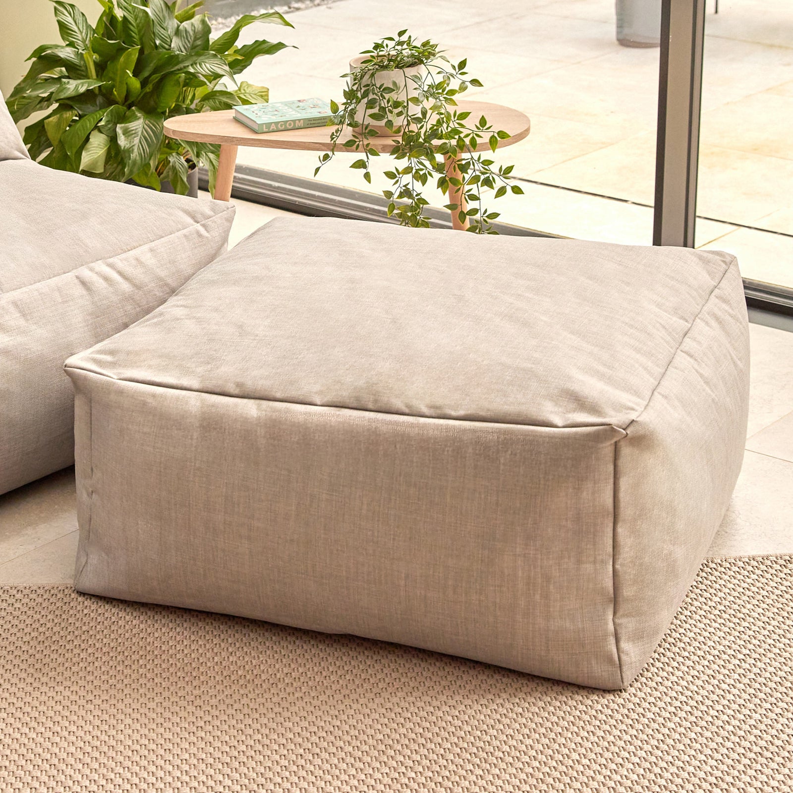 Tetra Outdoor Extra Large Pouffe