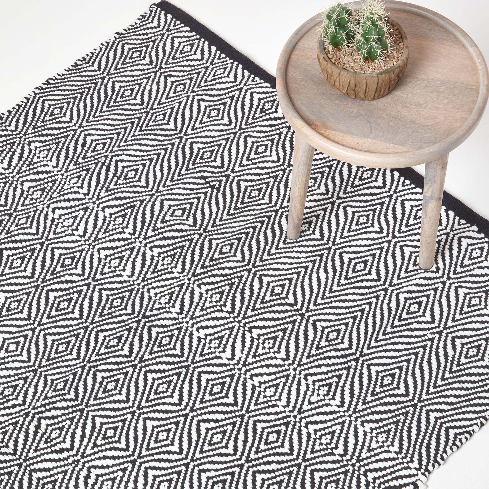 Trance Black And White Diamond Pattern Recycled Fibre Rug | 120cm x 180cm | Black & White