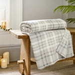 Snuggle Check Throw Blanket – 140x180cm – Super Soft Coral Fleece – Plaid Design | 140cm x 180cm | Grey