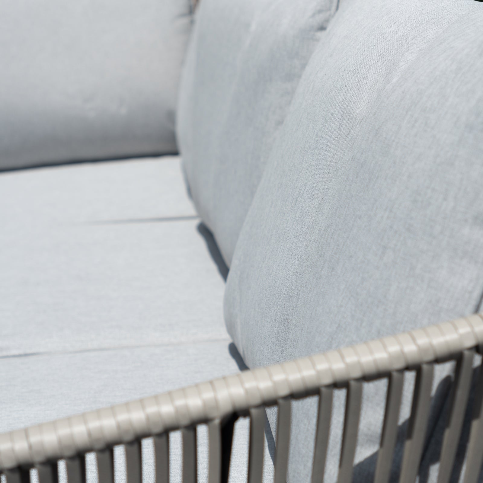 Sartene Outdoor Dining Set | One Size | Light Grey