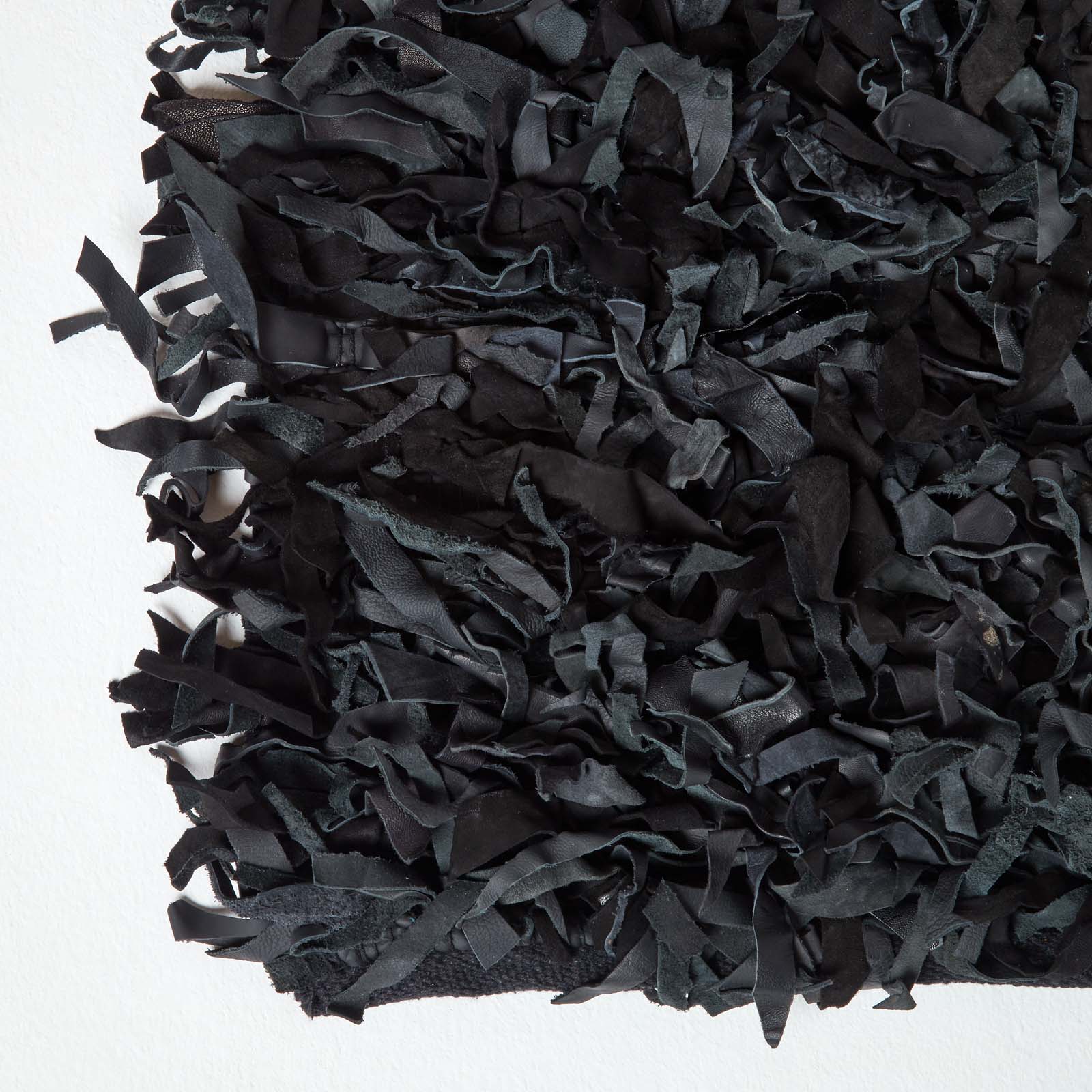 Dallas Leather Shaggy Rug | 120cm x 180cm | Black