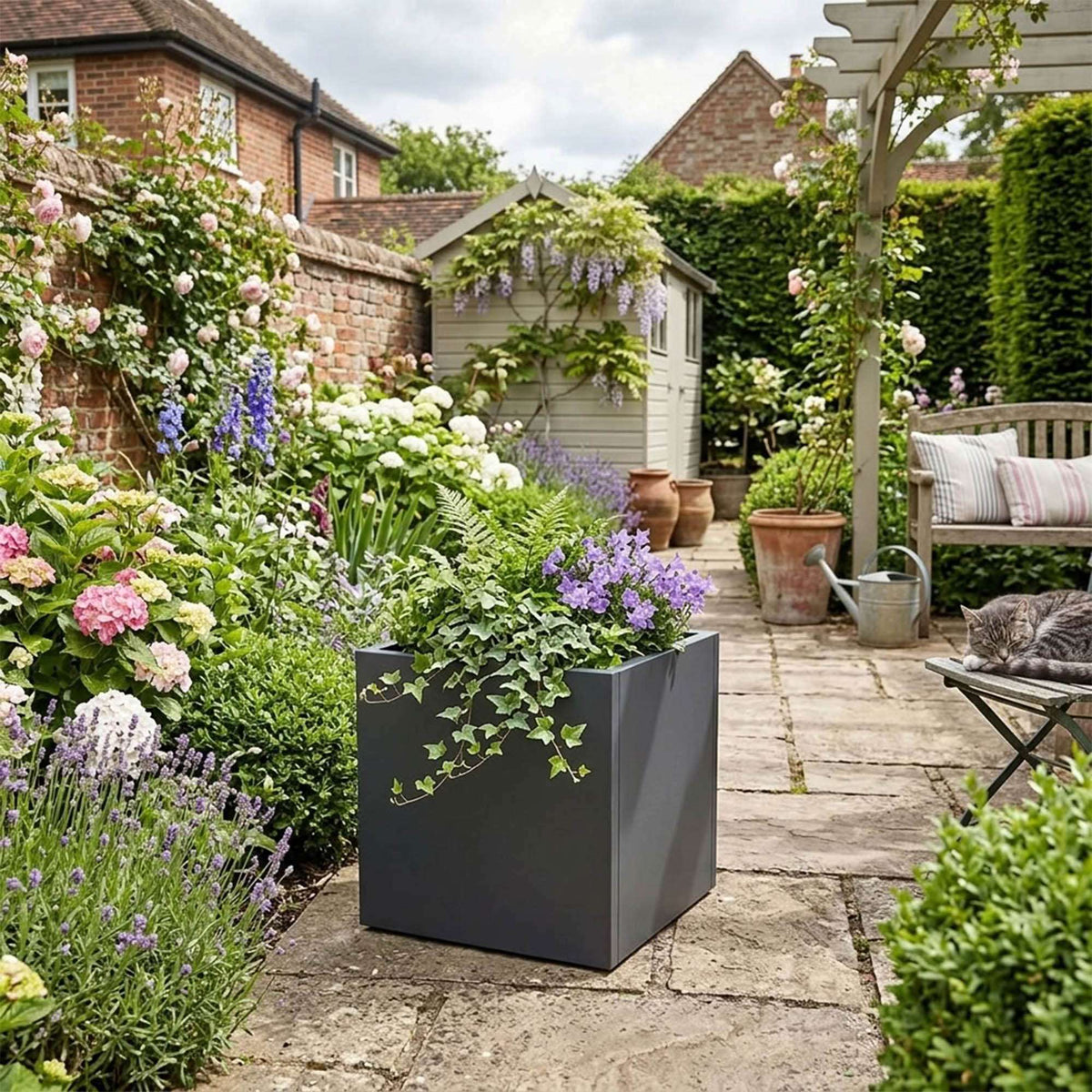 Nicoman Metal Cube Planter, Galvanised Steel Plant Pot