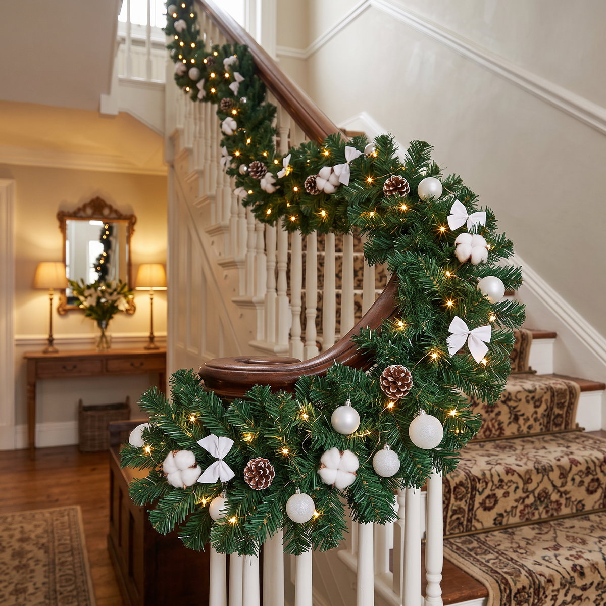 Pre-lit Artificial Christmas Garland with Pinecones