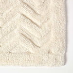 Chevron Geometric Pattern Thick Bathmat | 50 x 80cm | White
