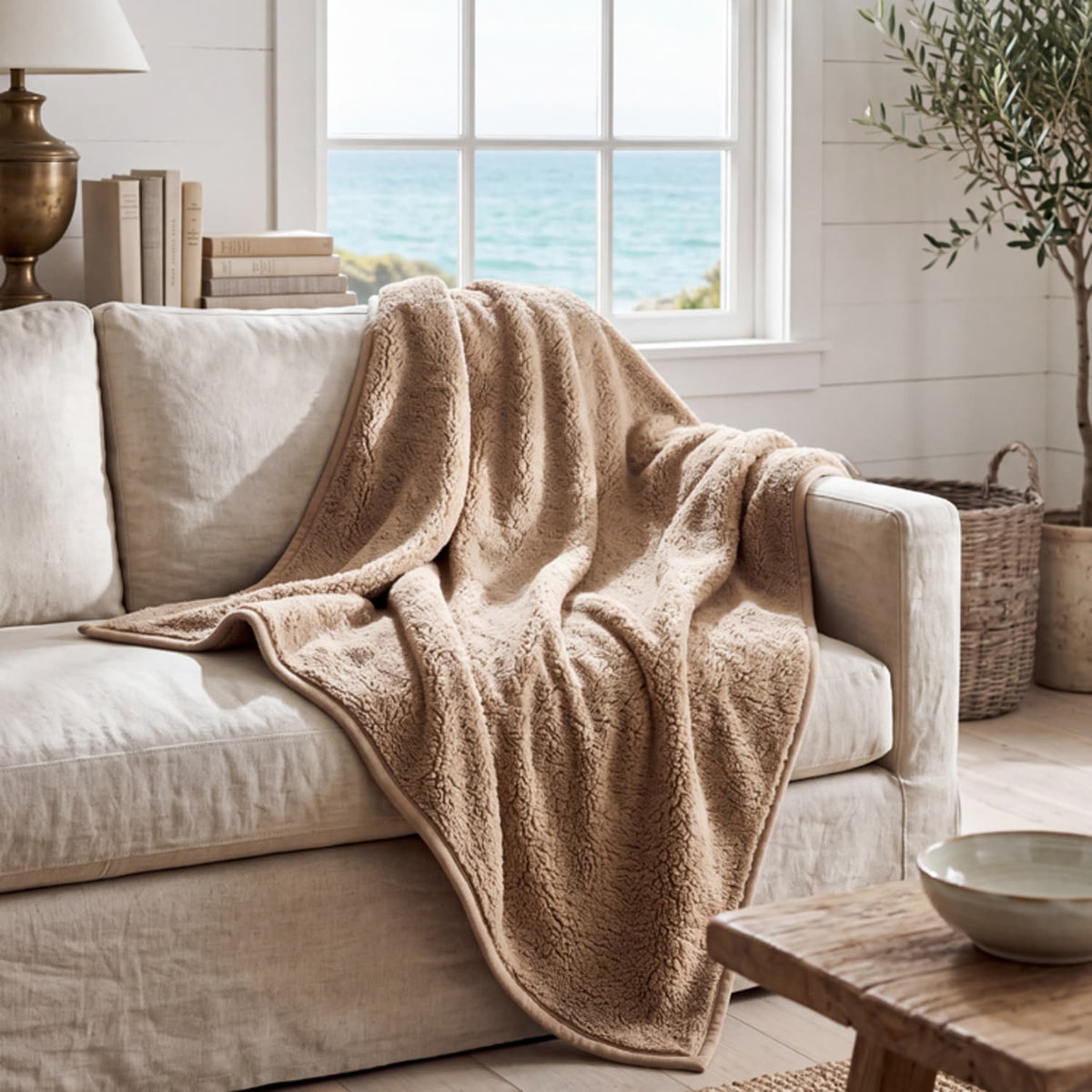 Borgan Teddy Fleece Throw | 130cm x 170cm | Taupe