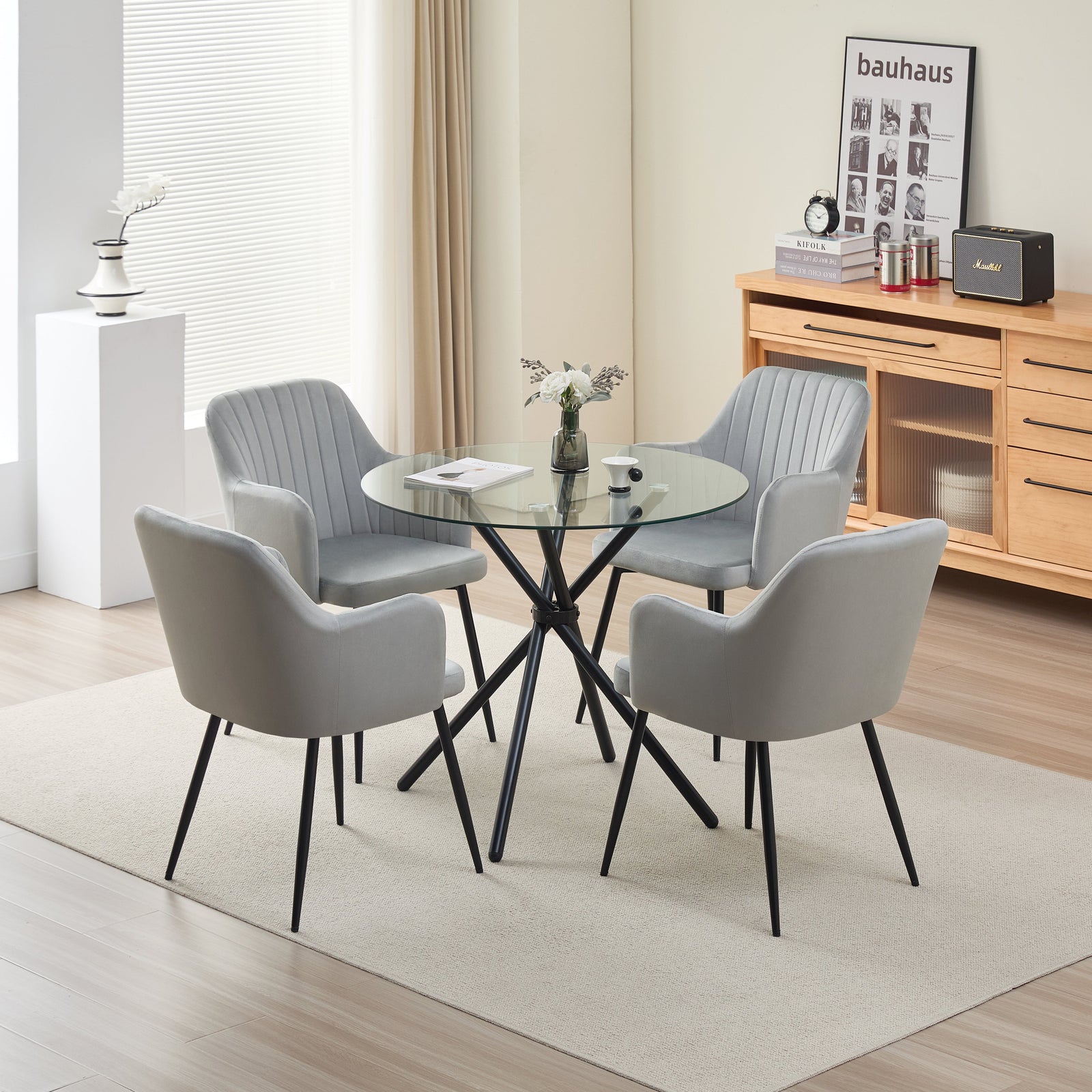 Stylish New York Dining Table Set with 4 Charlotte Velvet Chairs | Grey