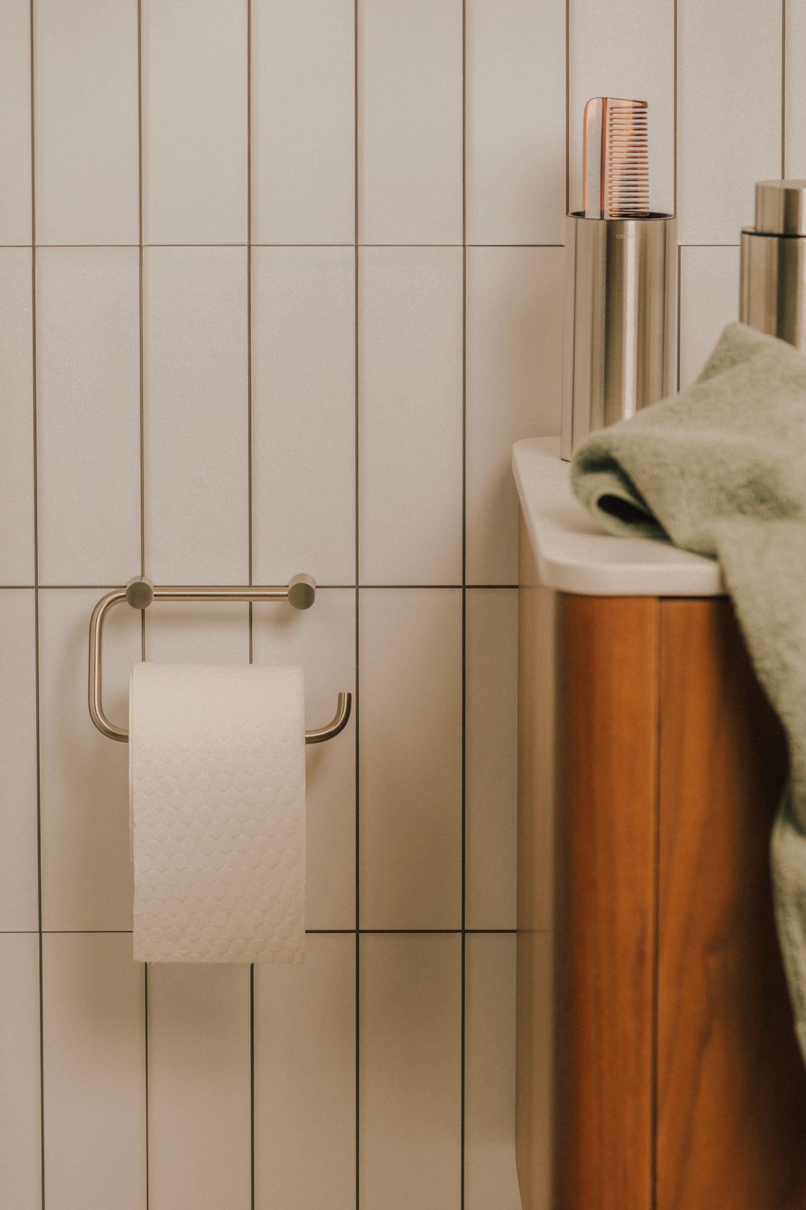 Paper Holder/towel Rack Matt Black Logic
