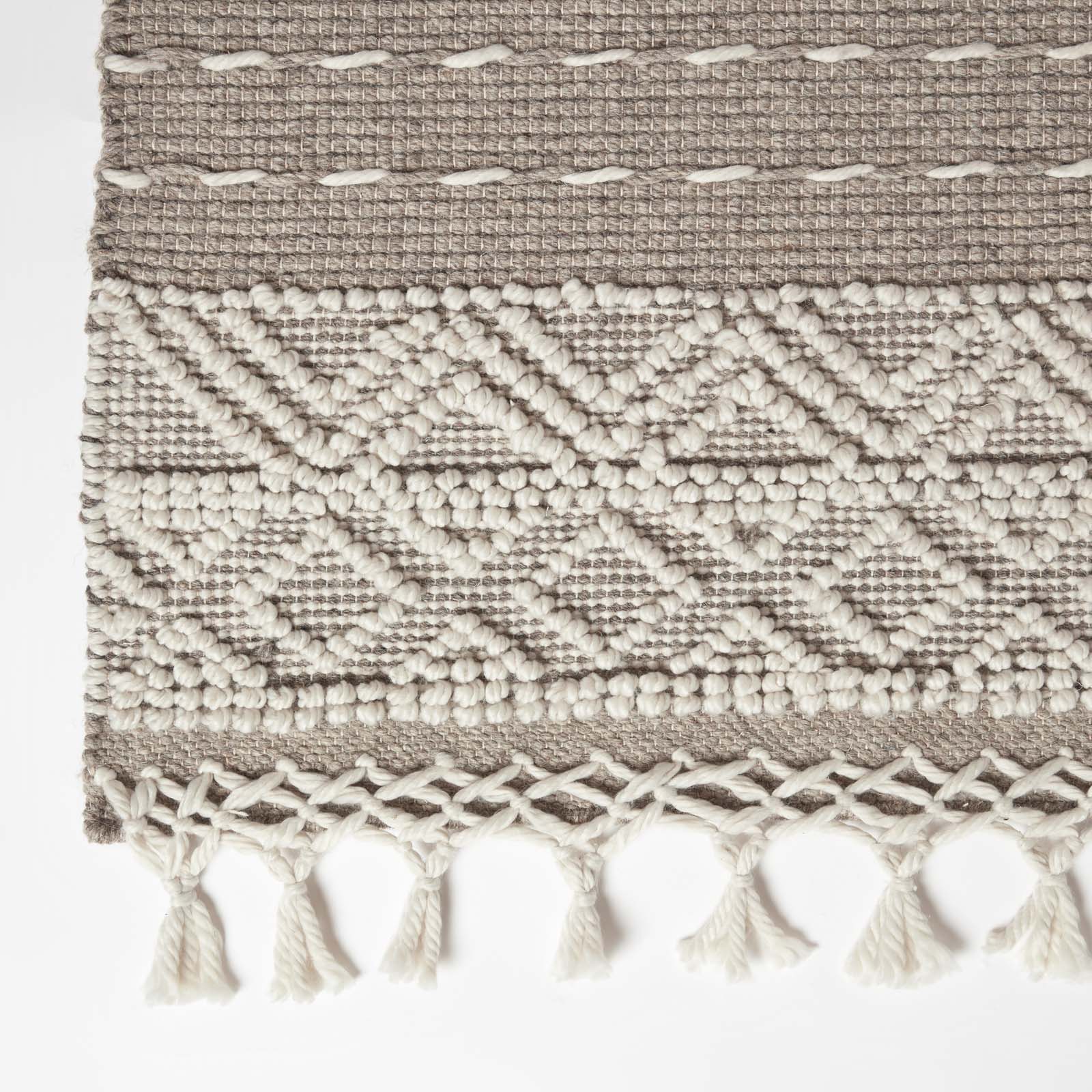 Patna Beige & Natural Kilim Wool Rug | 150cm x 220cm | Beige