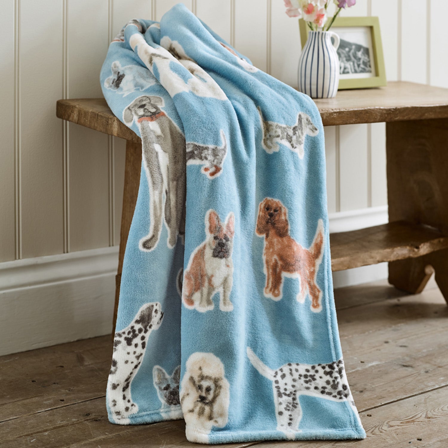 Deyongs Supersoft Kennel Club Dog Print Coral Fleece Throw