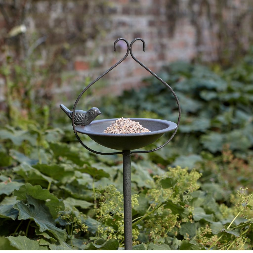 Secret Garden Metal Feeding Dish With Ground Spike, Decorative Leaf Design | Grey