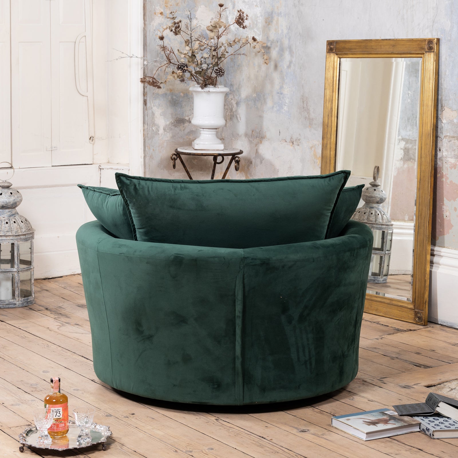 Havana Velvet Swivel Base Cuddle Chair | Green