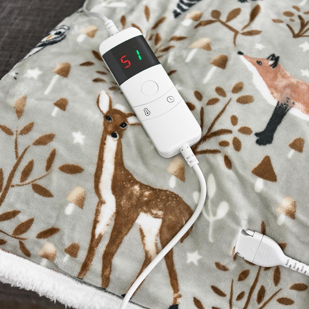 Winter Wildlife Printed Fleece Electric Heated Throw With Sherpa Back