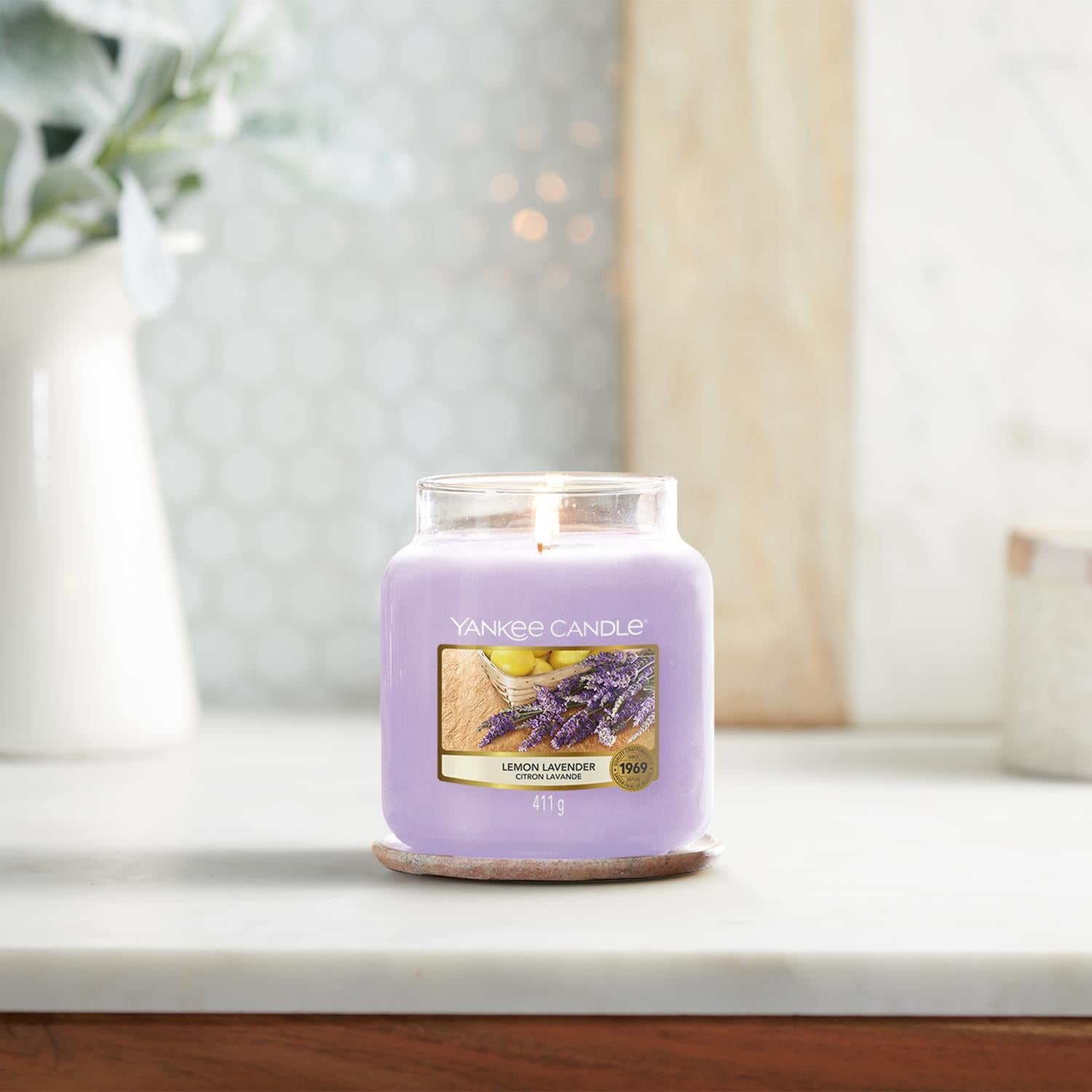 Yankee Candle Original Medium Jar Scented Candle - Lemon Lavender, 411g
