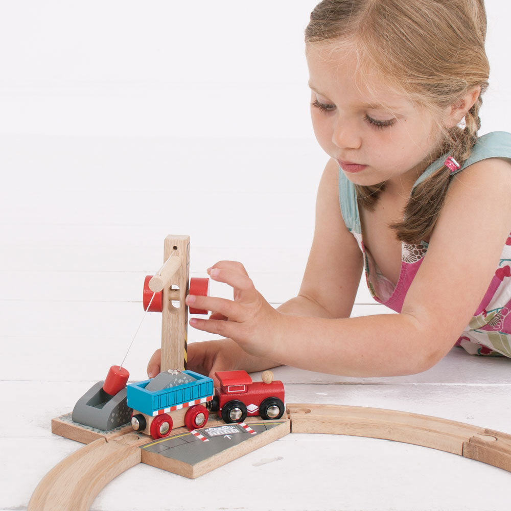 Railway Gravel Crane for Wooden Train Sets