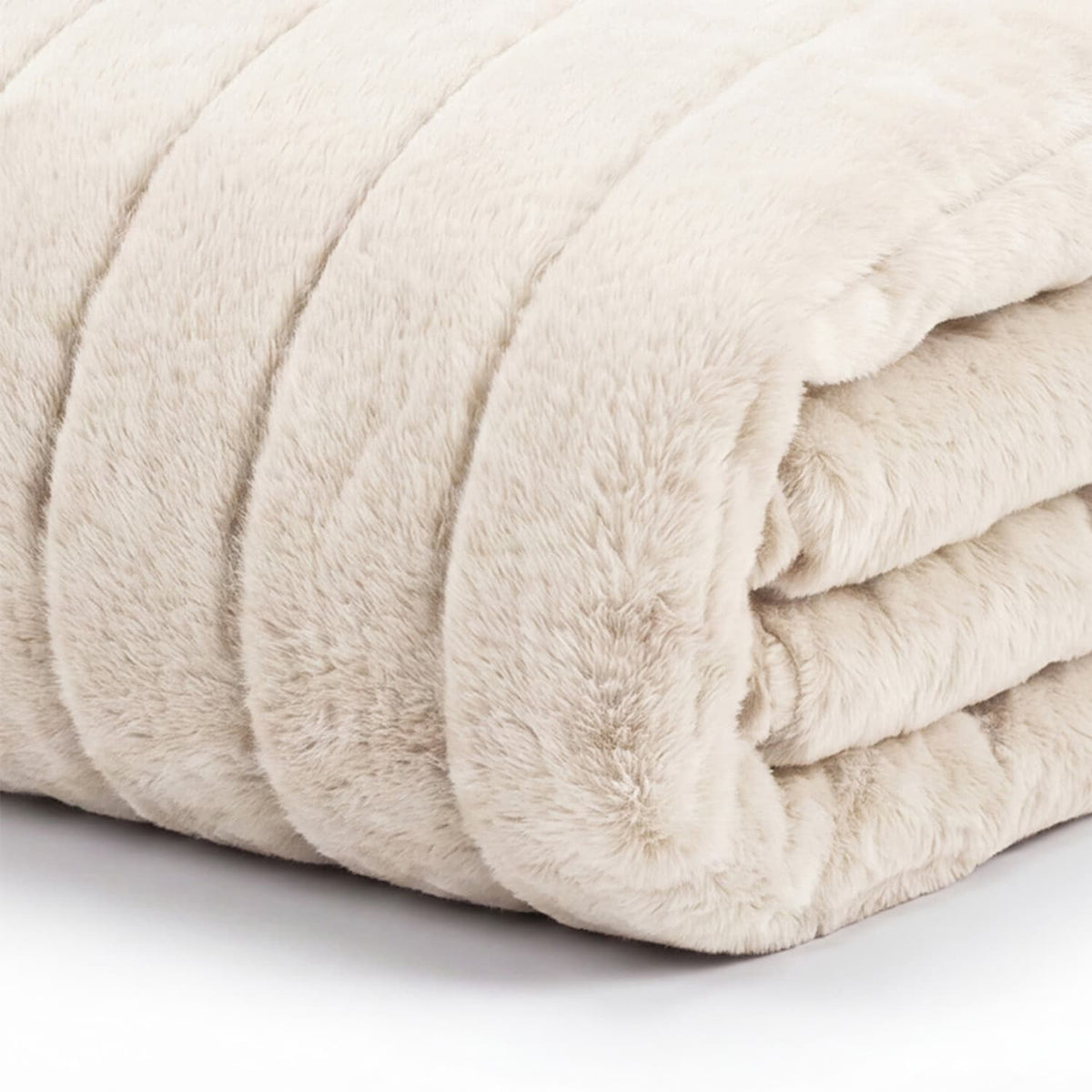 Hockley Faux Fur Throw | 130cm x 150cm | Cream