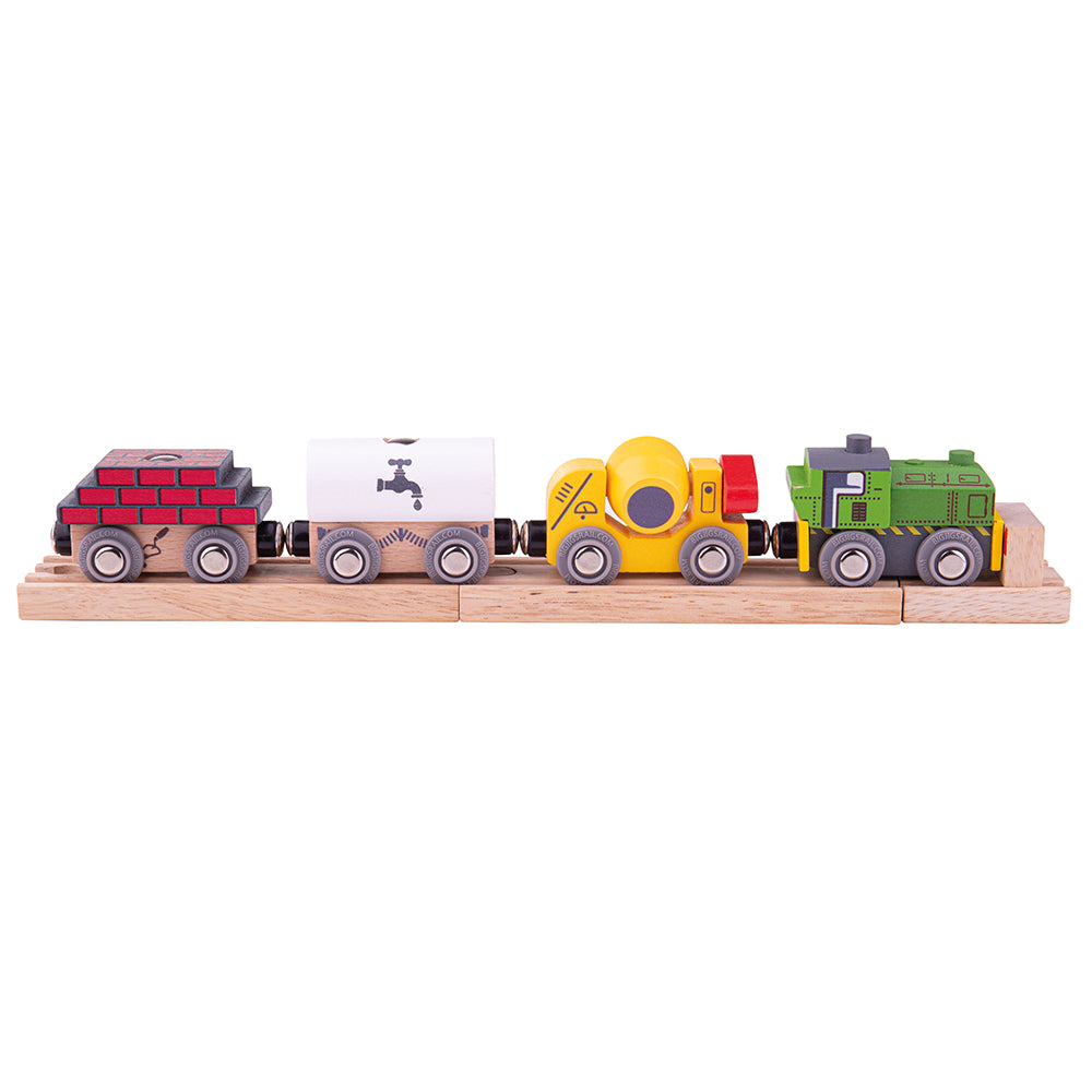 Bigjigs Toys Wooden Construction Train Engine with 3 Carriages