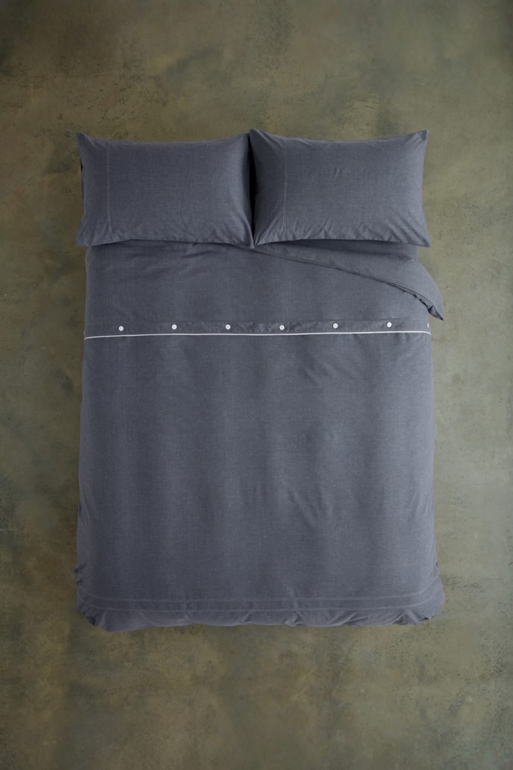Southwick Cotton Rich Soft Duvet Cover Set -  Breathable Melange Look Bedding With Piped Finish | King | Navy Blue