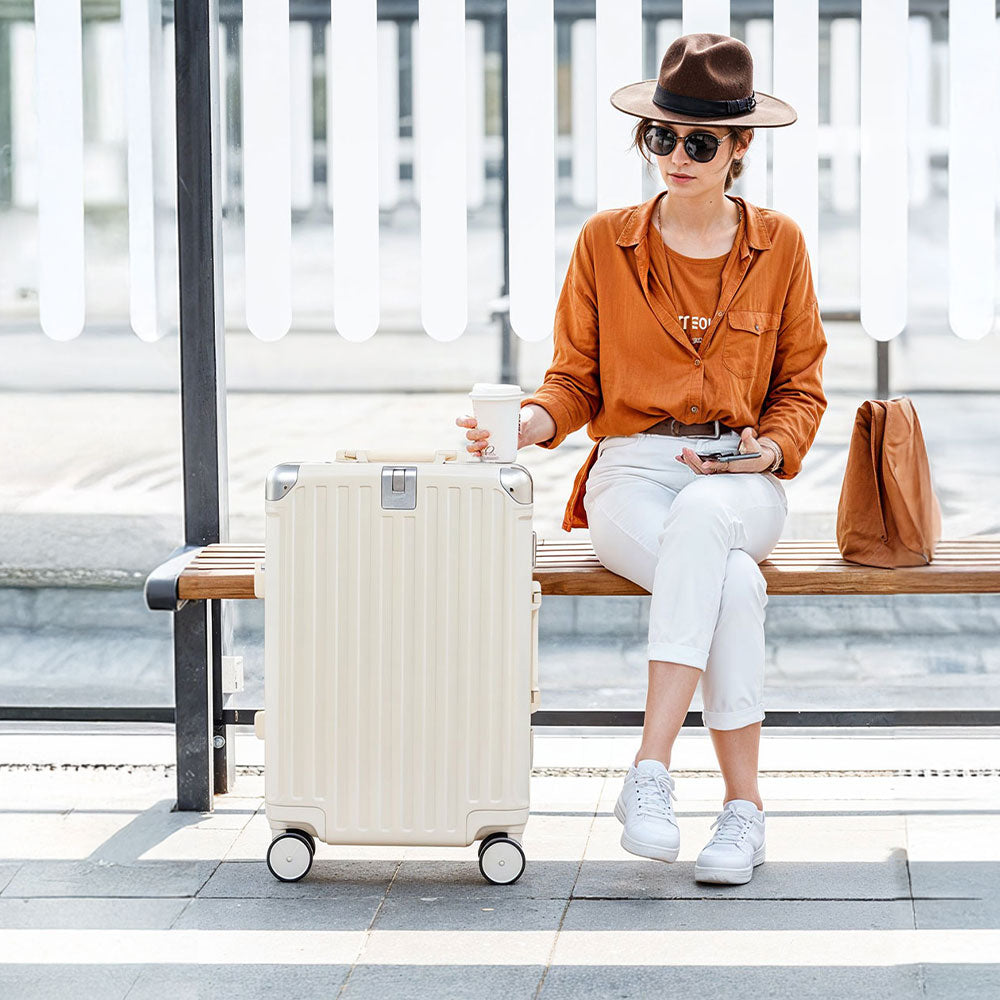20 Inch Suitcase With Combination Lock And Usb Charging Port | White