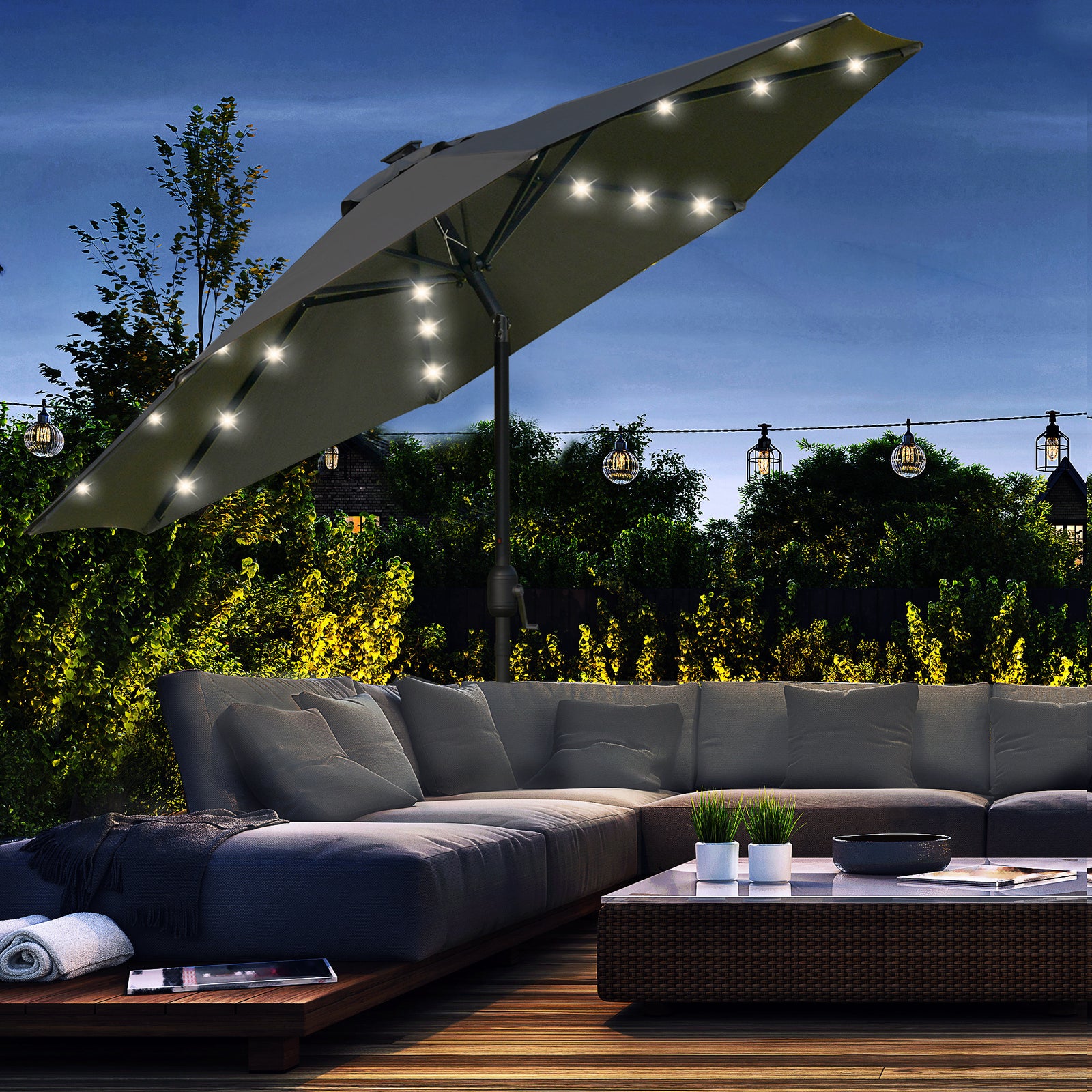 2.7m Patio Led Umbrella W/ Tilt/crank