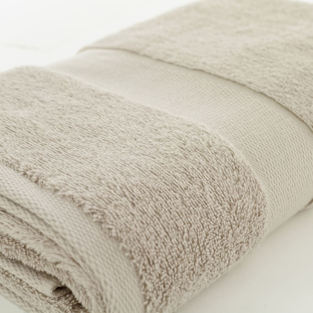 Egyptian Embrace Towels – 550gsm Egyptian Cotton, Fluffy Soft & Highly Absorbent | Face Cloth (x4) | Light Brown