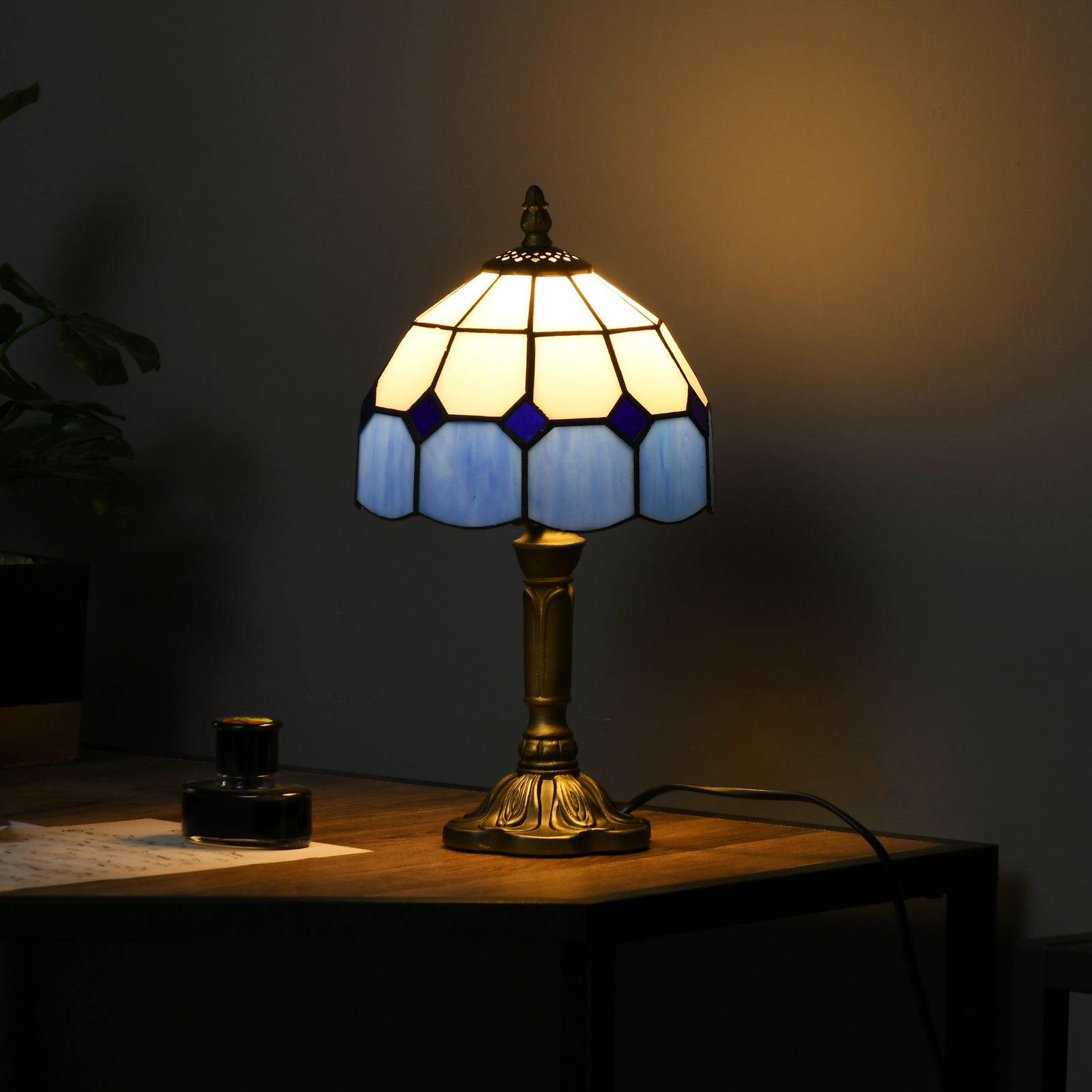Antique Table Lamp, For Bedroom  Bulb Not Included, Blue