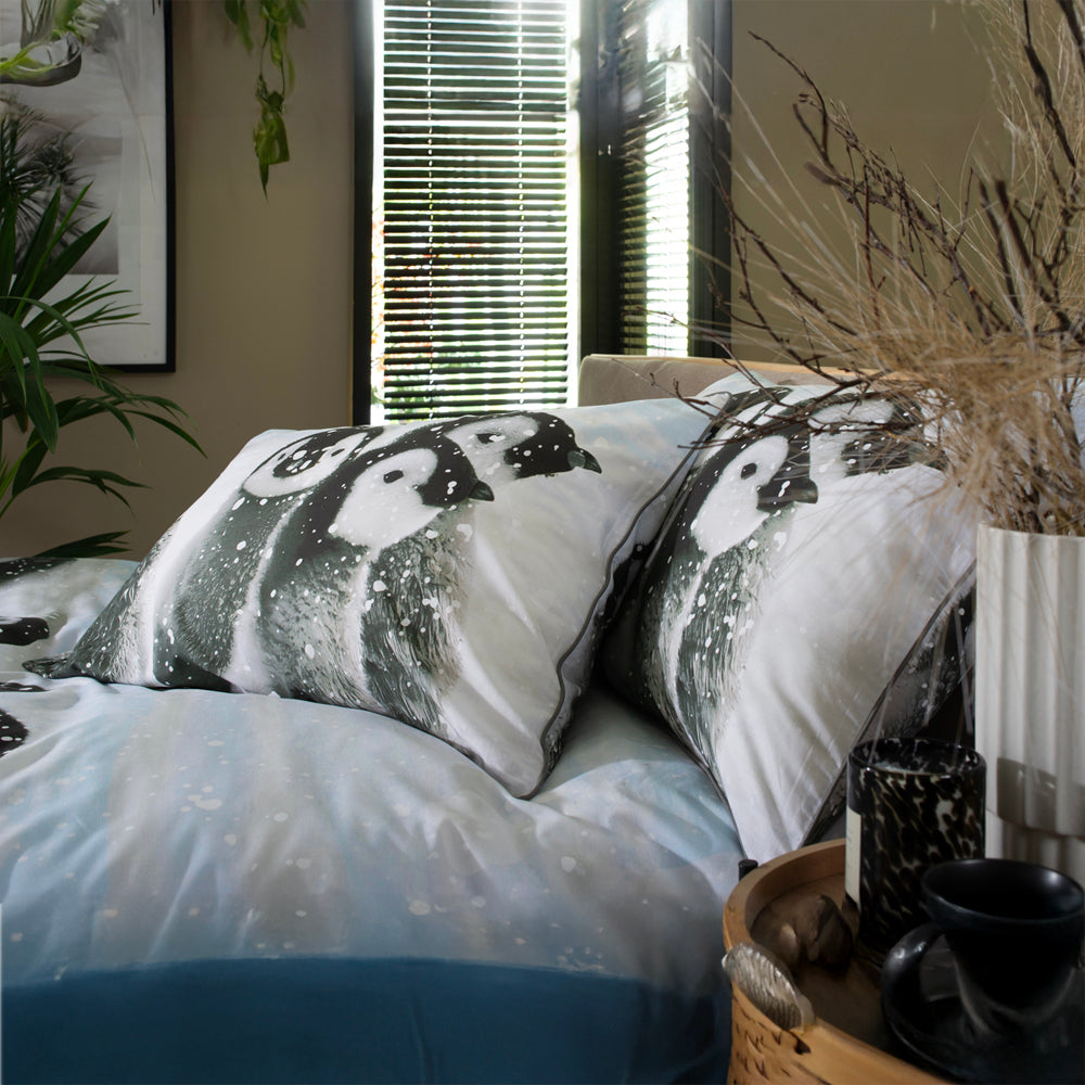 Penguin Huddle 100% Cotton Duvet Cover Set | Double | White