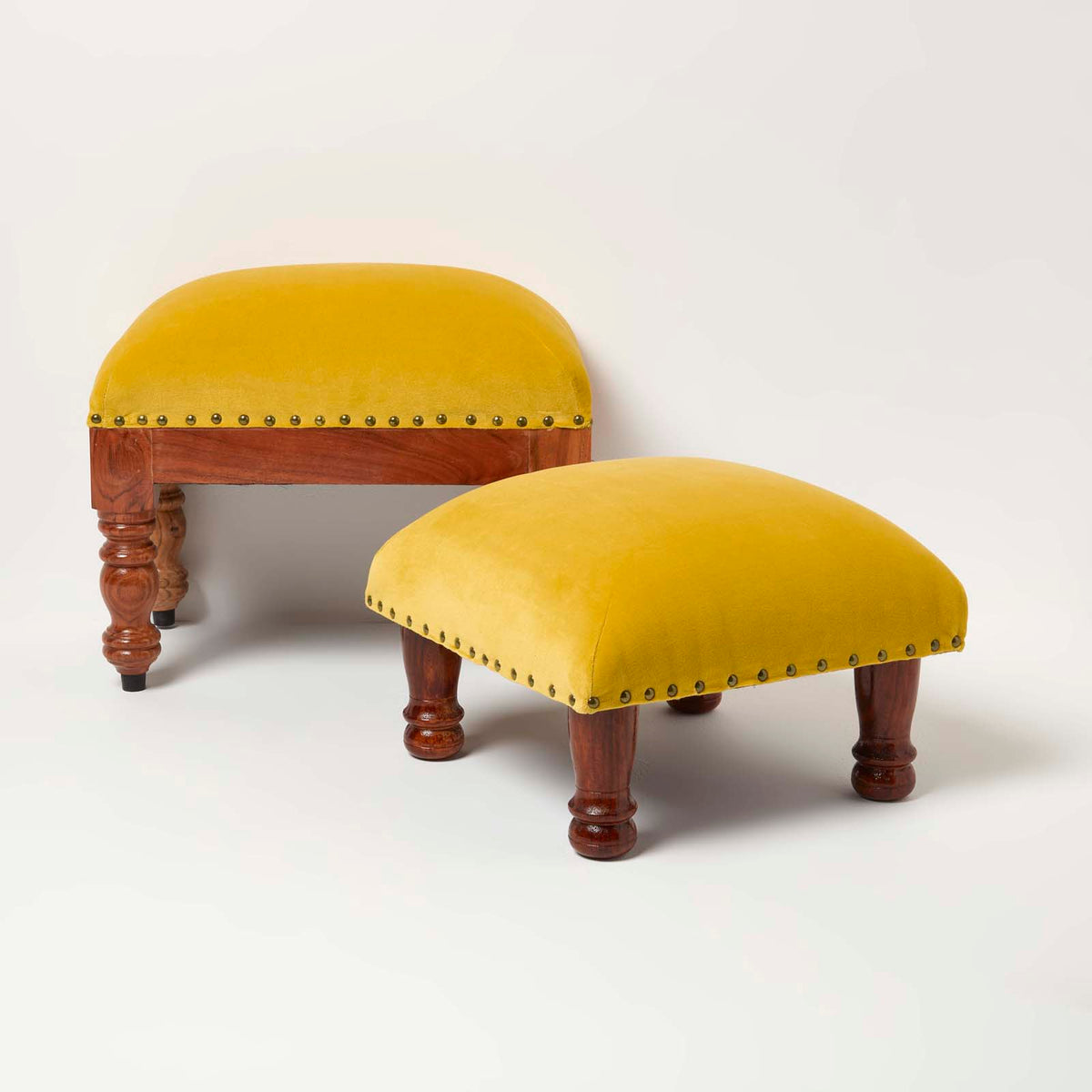 HOMESCAPES Mable Velvet Footstool