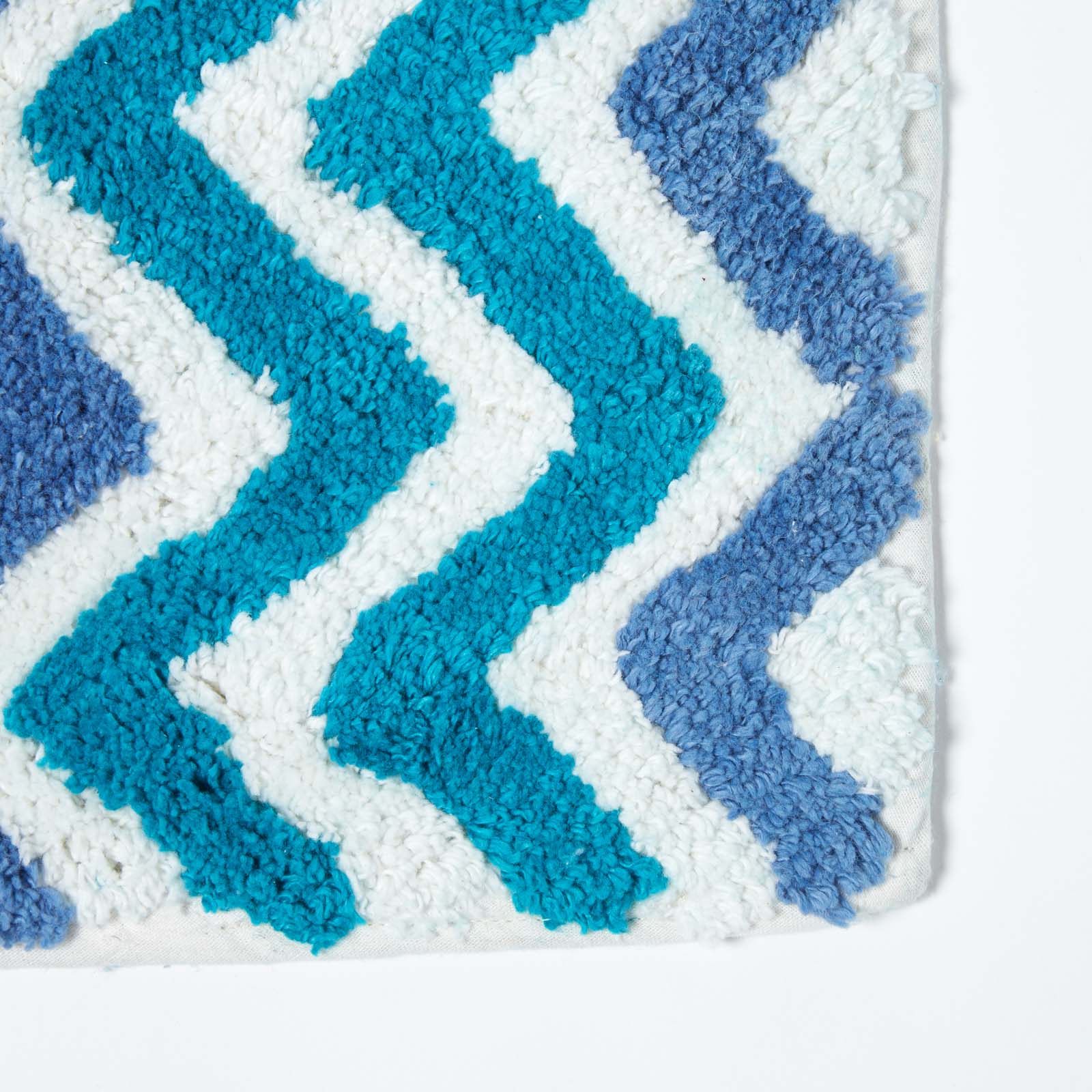 Chevron Cotton Bath Mat | 50 x 80cm | Blue & White