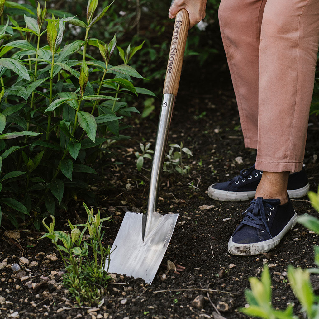 Garden Life Digging Spade, 40% Lighter, Ash Handle, Stainless Steel Head