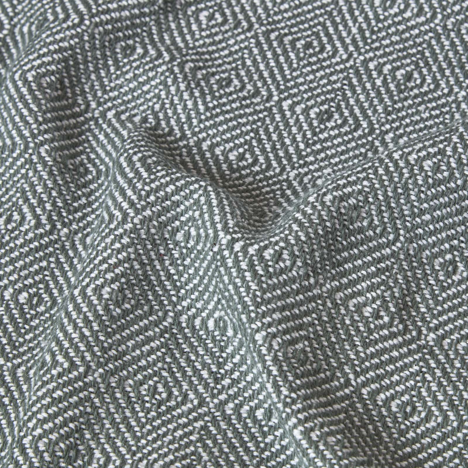 Malda Cotton Throw With Tassels | 150cm x 200cm | Green