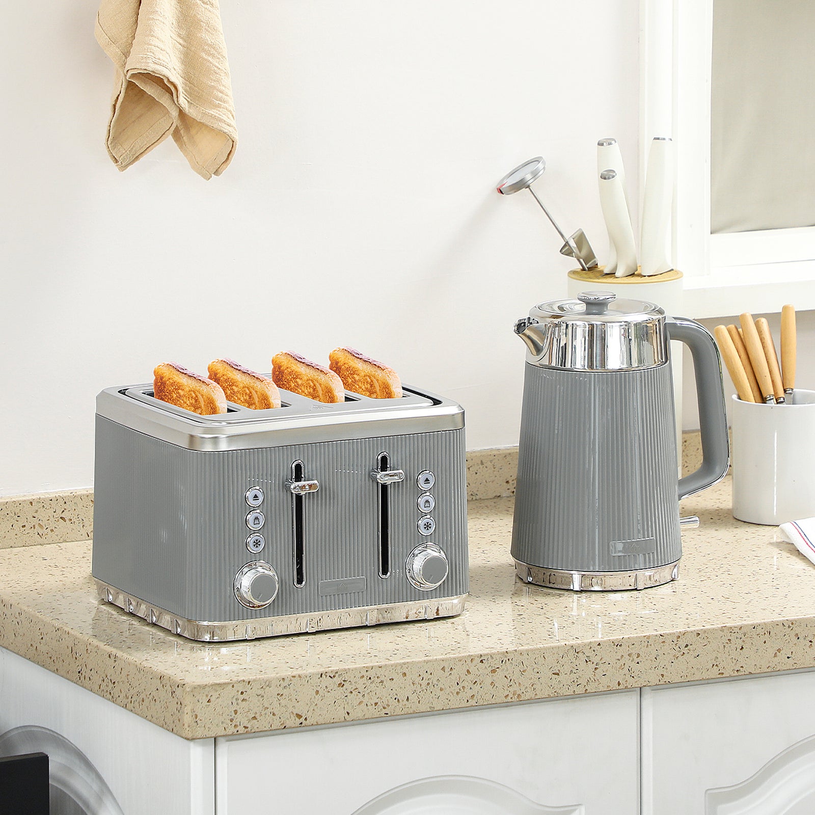 Rapid Boil Kettle & Toaster Set | Tan
