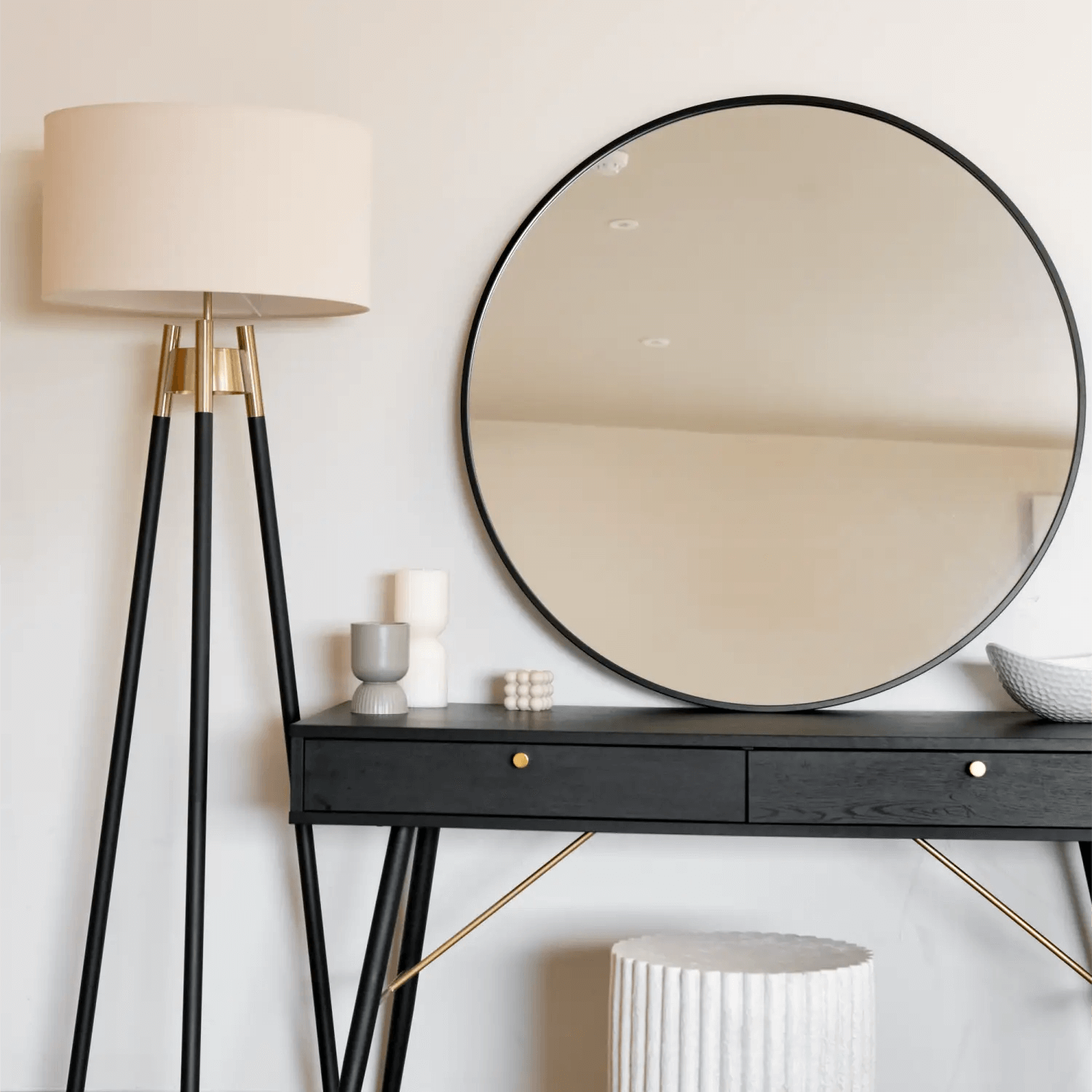 Rei - Round Metal Circle Mirror | 90cm x 90cm | Black