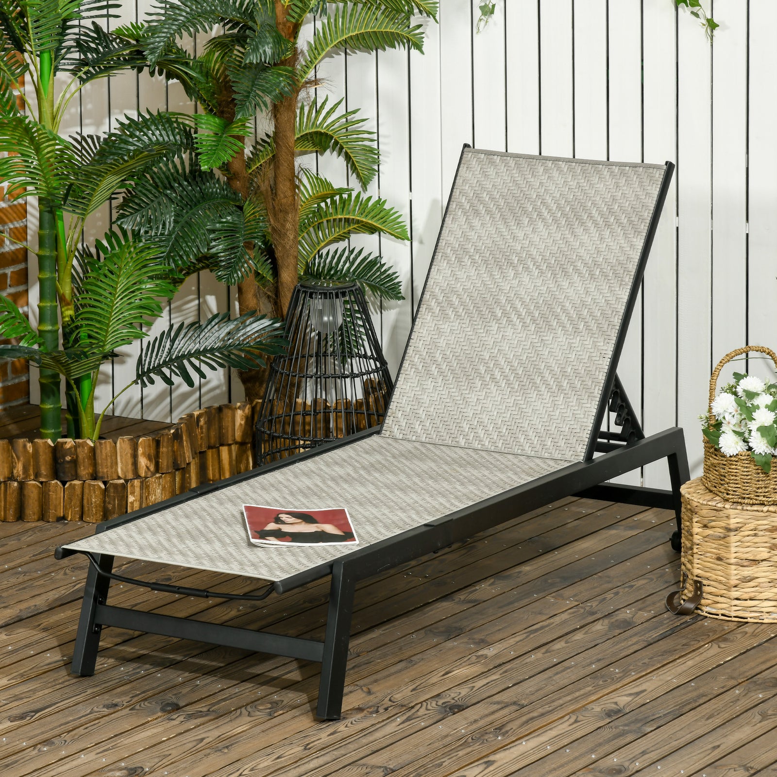 Pe Rattan Sun Lounger W/ Backrest & Wheels