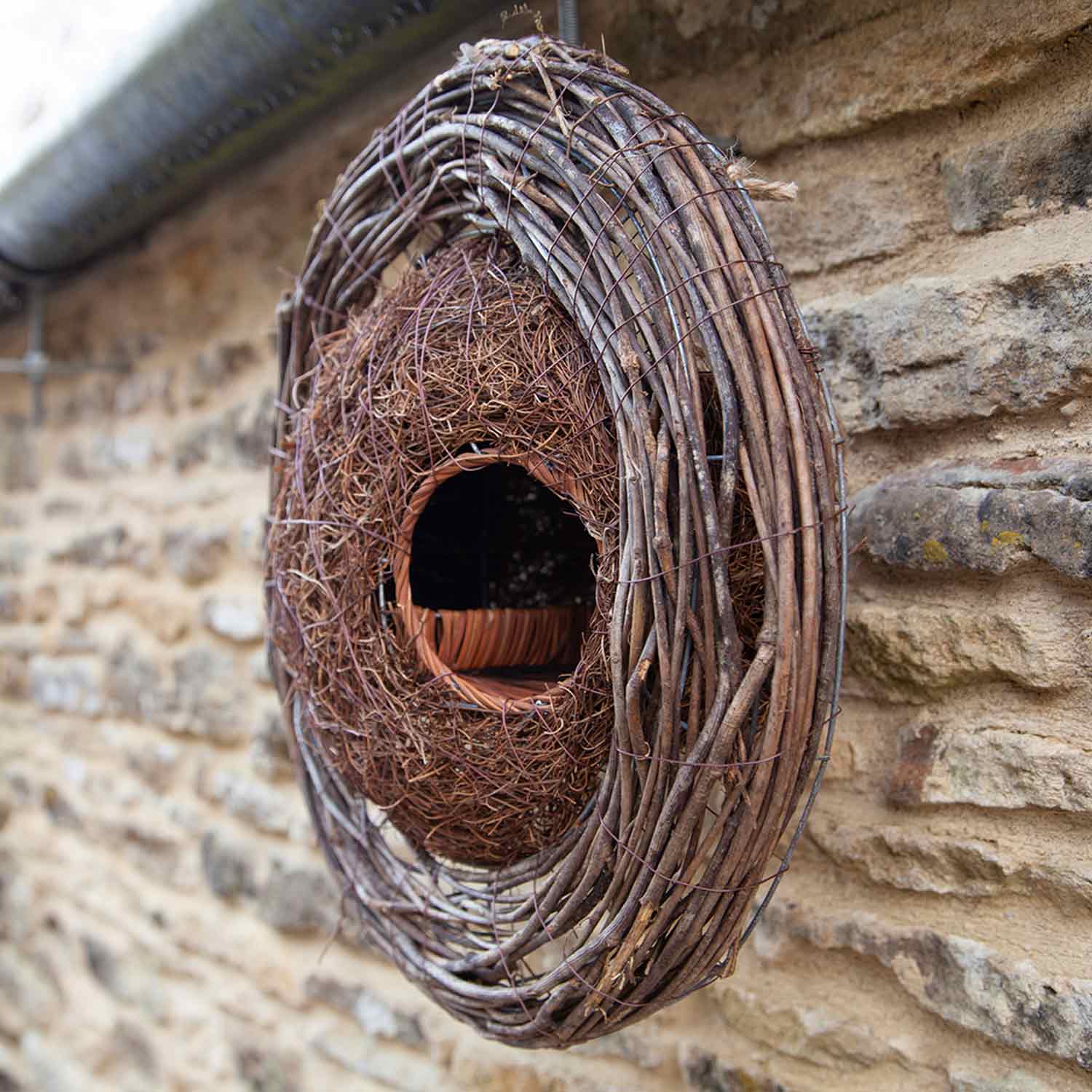 Simon King Wreath Nester For Small Birds 40cm | Brown