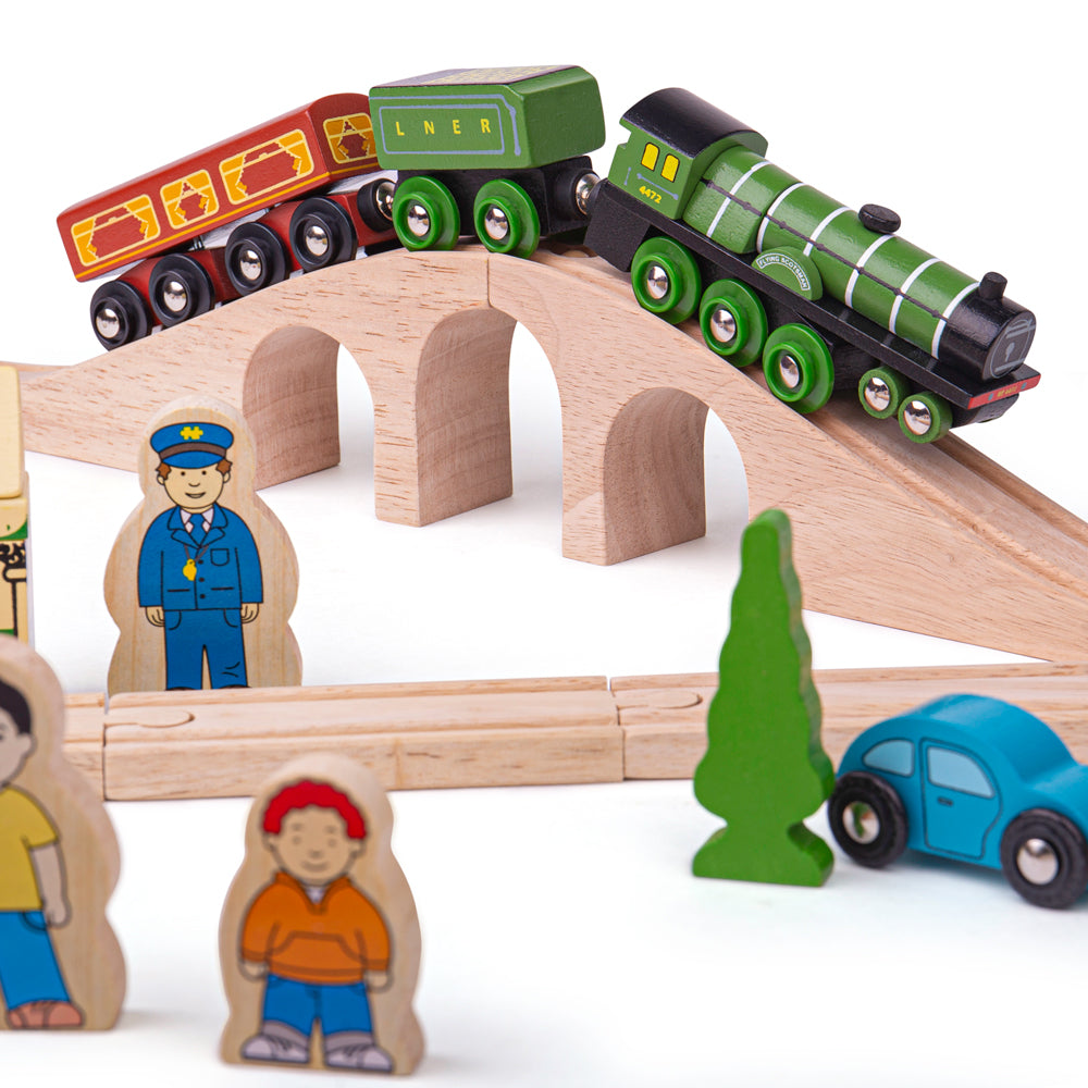 Bigjigs Toys Wooden Flying Scotsman Train Set - 42 Pieces