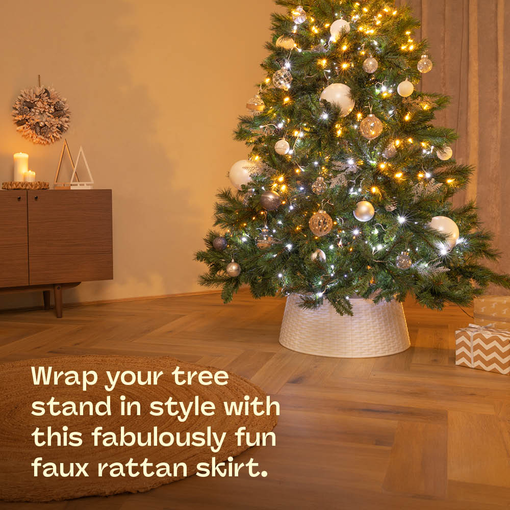 Round Rattan Christmas Tree Skirt - White