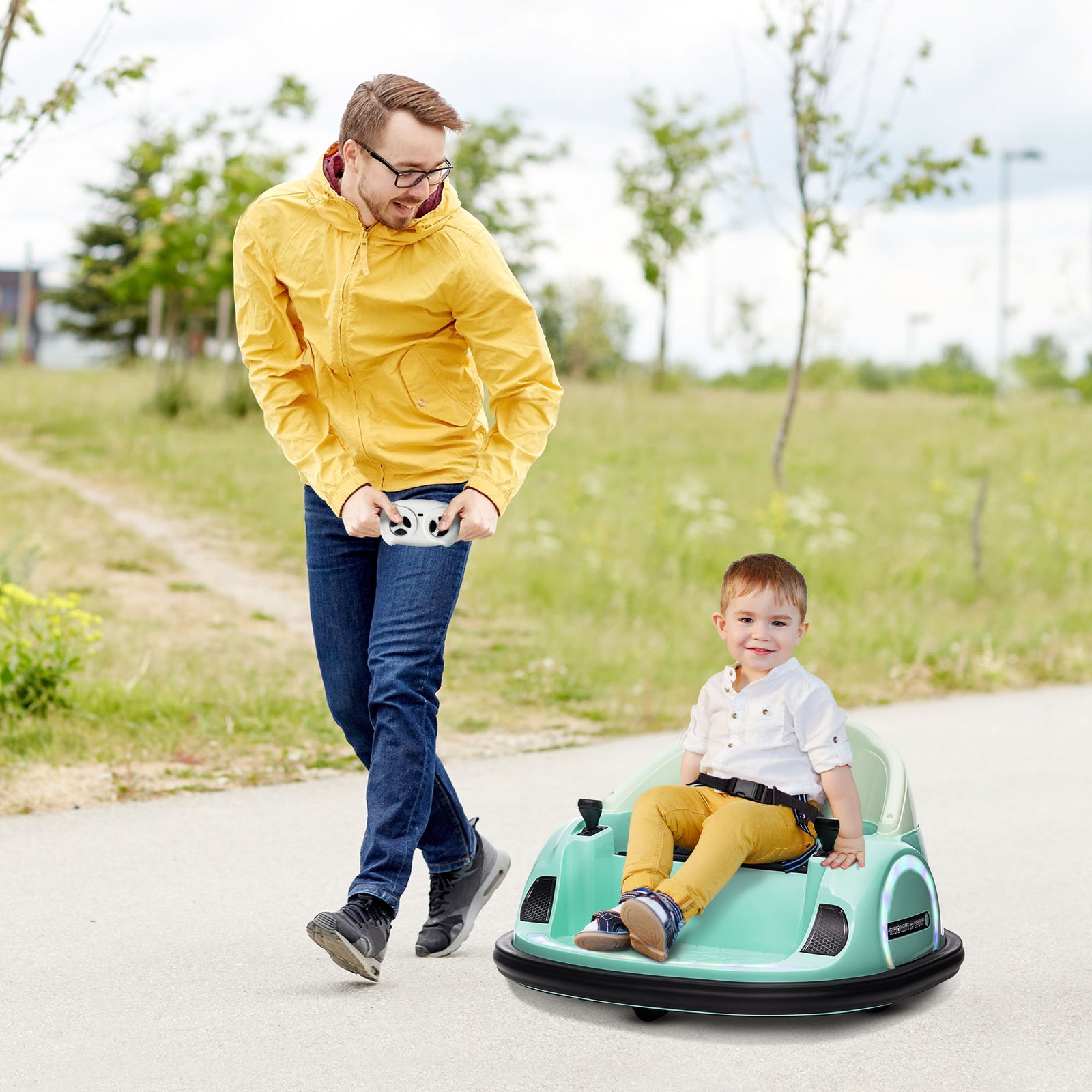 360° Rotation 12v Kids Bumper Car W/ Remote Control | Green