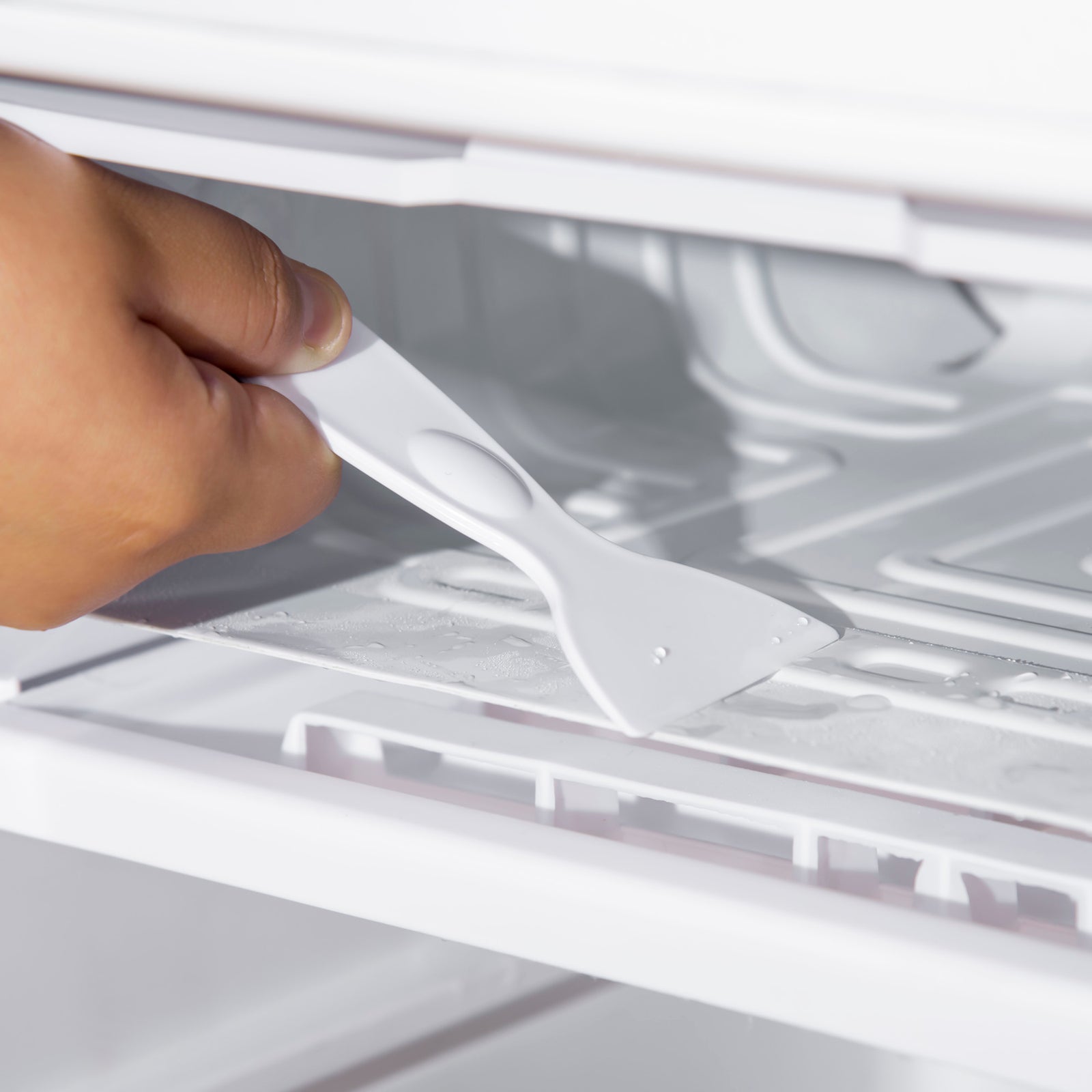 91l Freestanding Under Counter Fridge With Reversible Door | One Size | White