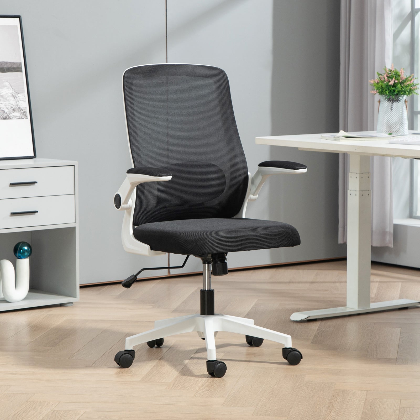 Mesh Desk Chair With Tilt Function, Lumbar Support | Black