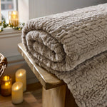 Ashridge Soft Faux Fur Throw 130x170cm – Elegant Textured Blanket | 130cm x 170cm | Fawn